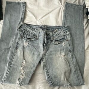 American Eagle Outfitters Light Blue Distressed Skinny Jeans